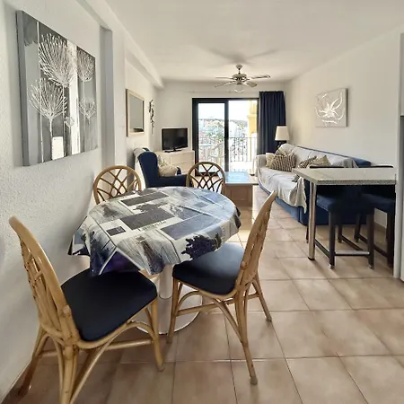 2 Bedroom Duplex In Castle Harbour C208